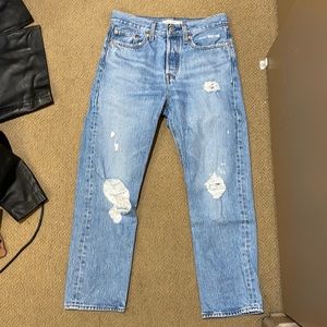Levi’s wedgie straight jeans size 27 L26